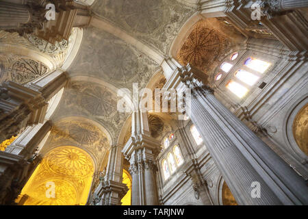 Gli interni della Cattedrale della Santa incarnazione di Malaga, nel centro della città, sulla Costa del Sol in Andalusia, Spagna Foto Stock