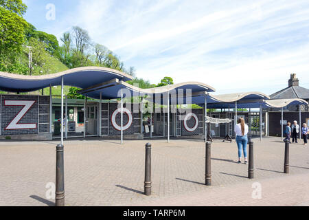 Ingresso a Dudley Zoological Gardens, Castle Hill, Dudley, West Midlands, England, Regno Unito Foto Stock