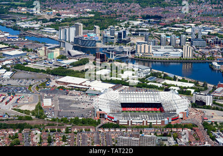 Old Trafford, casa del Manchester United e Salford Quays, città di Salford, Manchester North West England, Regno Unito Foto Stock