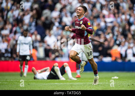 Londra, Inghilterra - 27 Maggio: Jack Grealish di Aston Villa celebrare durante il cielo scommessa campionato Play-off match finale tra Aston Villa e Derby County a Wembley Stadium il 27 maggio 2019 a Londra, Regno Unito. (Foto di Sebastian Frej/MB Media) Foto Stock