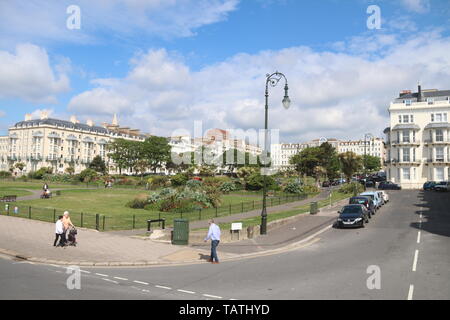 Una vista di Warrior square IN ST. LEONARDS-on-Sea in una giornata di sole Foto Stock