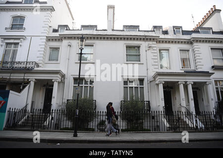 È sotto embargo per 1200 Martedì 28 Maggio la casa di Jahangir e Zamira Hajiyeva Su Walton Street, Knightsbridge, acquistata nel 2009 per £ 11,5 milioni. Un giudice trovato madre-tre onorevole Hajiyeva ha speso più di €16 milioni nel dipartimento di lusso Harrods, compresi quasi £500.000 in un unico giorno, nel corso di un decennio di spesa lungo sprea tra settembre 2006 e giugno 2016. Foto Stock