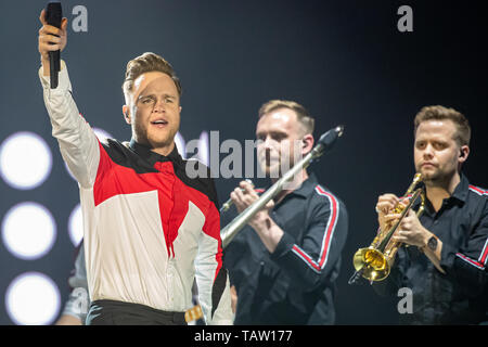 Brighton, Regno Unito. 27 Maggio, 2019. Brighton, Regno Unito. Lunedì 27 maggio 2019. Olly Murs effettuando al Centro di Brighton, Credito: Jason Richardson/Alamy Live News Foto Stock