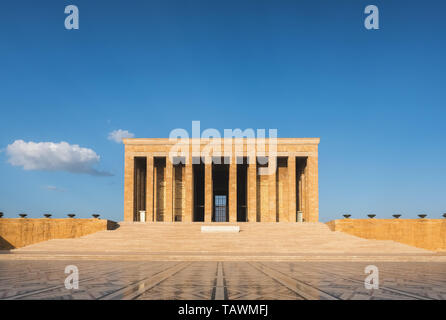 Famosa mausoleo di Ataturk Anitkabir, monumentale tomba di Mustafa Kemal Ataturk, primo presidente della Turchia ad Ankara. Foto Stock