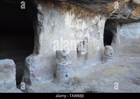 Domus de janas di Montessu Foto Stock