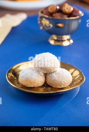 Dolce Eid El Fitr Cookies, Musulmana minor Holiday dolci tradizionali, kaak e Tamr Foto Stock