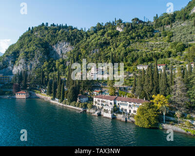 Villa Monastero, Varenna. Il lago di Como, Italia. Vista aerea Foto Stock