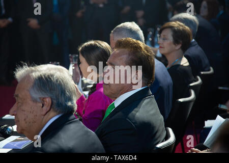 Organizzazione delle Nazioni Unite (ONU) Segretario Generale António Guterres, clima attivista Greta Thunberg & Arnold Schwarzenegger - Austrian Vertice Mondiale su 28 Maggio 2019 Foto Stock