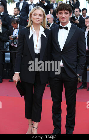 CANNES, Francia - 25 Maggio: Virginie Efira e Niels Schneider assistere alla cerimonia di chiusura del 72a Cannes Film Festival (credito: Mickael Chavet/Proje Foto Stock