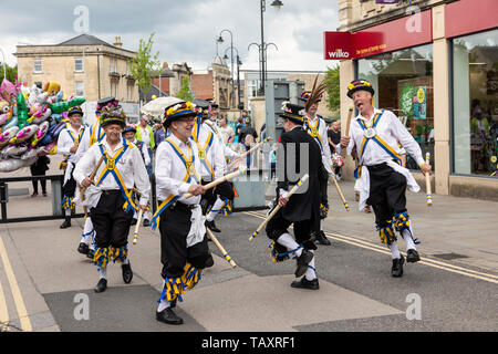 Yateley Morris Men al Chippenham Folk Festival 2019, Chippenham, Wiltshire, Inghilterra, Regno Unito Foto Stock