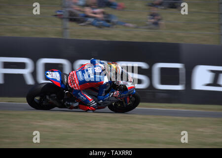 Peter Hickman racing nel British Superbike a Donington Park 2019 Foto Stock