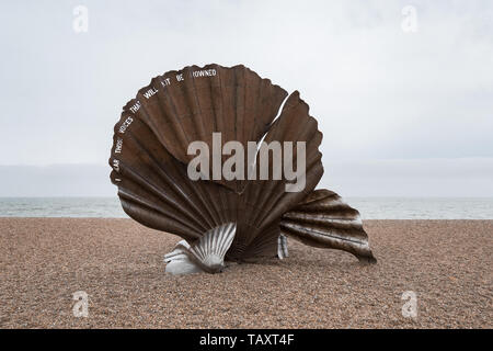 Smerlo - un monumento a Beniamino Brittan - da Maggi Hambling - sulla spiaggia di Aldeburgh, Suffolk, Inghilterra, Regno Unito Foto Stock