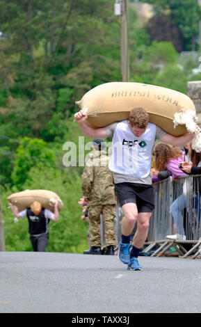 Tetbury Woolsack gare 2019 La Mens gara Foto Stock