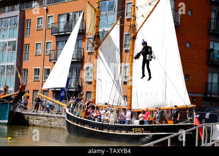 Battenti seme a Gloucester Tall Ships Festival 2019 Foto Stock