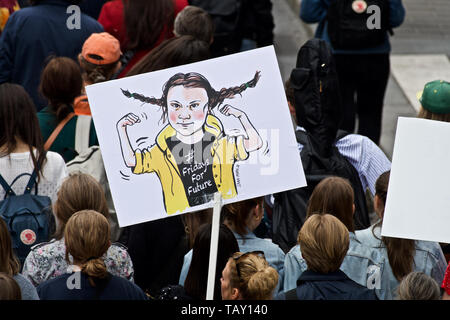Stoccolma, Svezia - 24 Maggio 2019: Greta Thunberg attivista clima dimostrando a Stoccolma. Foto Stock