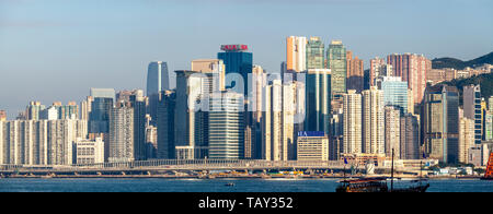 Una vista dello skyline di Hong Kong dal Victoria Peak, Hong Kong, Cina Foto Stock
