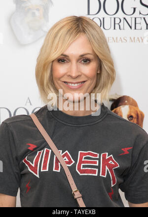 Gli ospiti frequentare lo screening di gala per 'A Cani Viaggio" al Soho Hotel dotato di: Jenni Falconer dove: Londra, Regno Unito quando: 27 Apr 2019 Credit: Phil Lewis/WENN.com Foto Stock