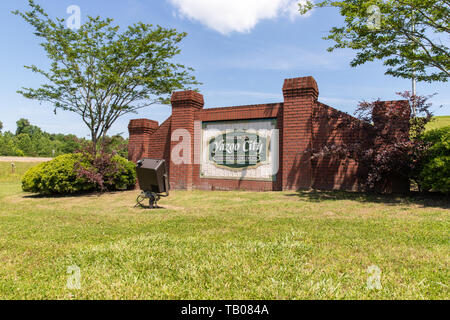 Yazoo City, MS/ Stati Uniti d'America - 16 Maggio 2019: Yazoo City segno di benvenuto. Gateway per il Delta Foto Stock