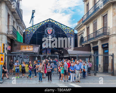 Barcellona, Spagna - 24 Settembre 2016: Barcellona è la capitale e la città più grande della Catalogna, Spagna. Barcellona è un hub di trasporto, con il porto di B Foto Stock
