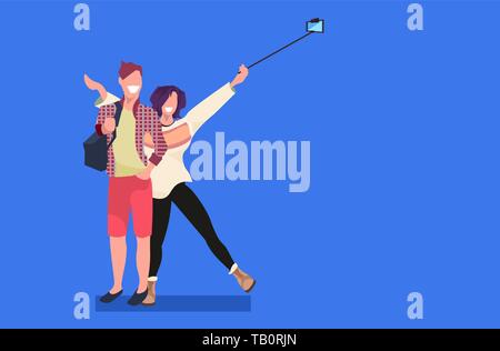 Giovane tenendo selfie foto sulla fotocamera dello smartphone uomo donna in piedi insieme maschio femmina i personaggi dei cartoni animati in posa piatto per tutta la lunghezza orizzontale Illustrazione Vettoriale