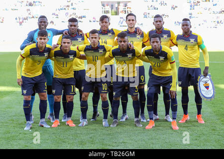 Gdynia, Polonia. 29 Maggio, 2019. La squadra nazionale dell Ecuador si vede posano per una foto prima di iniziare la partita durante la FIFA U-20 World Cup match tra Ecuador e Messico (GRUPPO B) a Gdynia. (Punteggio finale; Ecuador 1:0 Messico ) Credito: Tomasz Zasinski/Alamy Live News Foto Stock