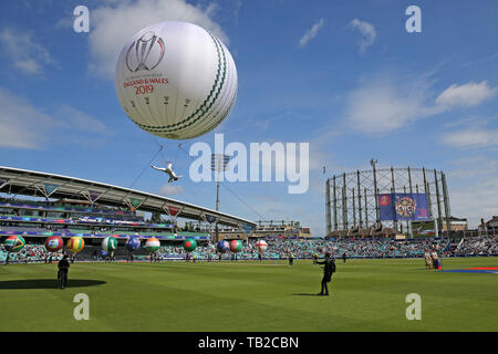 L'Ovale, Londra, Regno Unito. Il 30 maggio 2019. ICC Cricket World Cup 2019, corrispondono 1, Inghilterra contro il Sud Africa; la cerimonia di apertura della Coppa del Mondo di cricket Credito: Azione Sport Plus/Alamy Live News Foto Stock