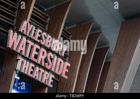 Aylesbury Theatre segno, Aylesbury, Buckinghamshire, Inghilterra, Regno Unito Foto Stock