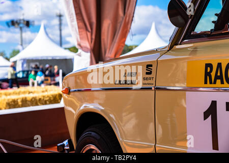 Sede 1430 FU Abarth a montjuic spirito circuito di Barcellona auto show. Foto Stock