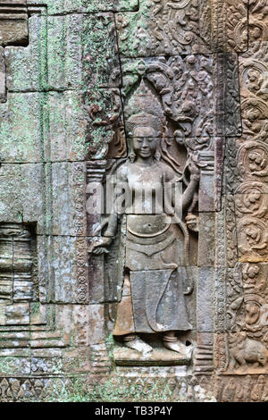 Scultura antica presso il tempio Bayon, Angkor Thom, Sito Patrimonio Mondiale dell'UNESCO, Siem Reap Provincia, Cambogia, Indocina, Asia sud-orientale, Asia Foto Stock