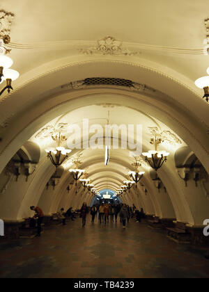 Arbatskaya stazione metro, metro a Mosca, Russia Foto Stock