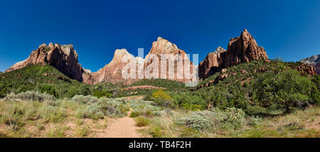 I tre Patriarchi nel Parco Nazionale di Zion, Utah, Stati Uniti d'America, America del Nord Foto Stock