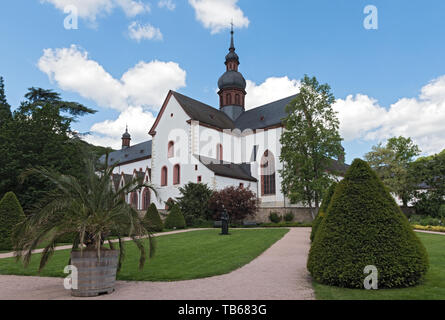 Il famoso monastero eberbach offrono nei pressi di eltville Hesse in Germania Foto Stock