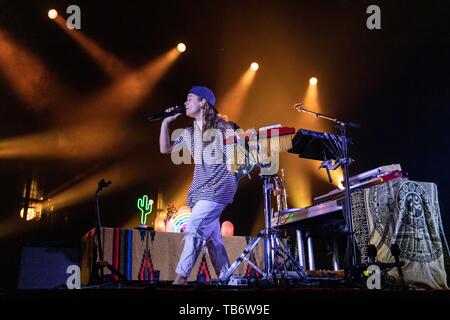 29 maggio 2019 - Madison, Wisconsin, Stati Uniti - TASH SULTANA durante il flusso stato World Tour al Sylvee a Madison, Wisconsin (credito Immagine: © Daniel DeSlover/ZUMA filo) Foto Stock