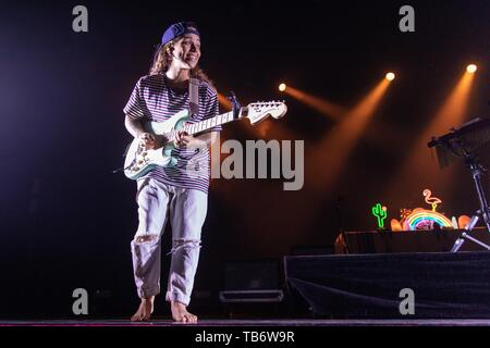 29 maggio 2019 - Madison, Wisconsin, Stati Uniti - TASH SULTANA durante il flusso stato World Tour al Sylvee a Madison, Wisconsin (credito Immagine: © Daniel DeSlover/ZUMA filo) Foto Stock