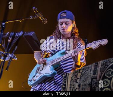 29 maggio 2019 - Madison, Wisconsin, Stati Uniti - TASH SULTANA durante il flusso stato World Tour al Sylvee a Madison, Wisconsin (credito Immagine: © Daniel DeSlover/ZUMA filo) Foto Stock