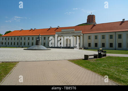 Vilnius, Lituania. Maggio 2019. Una vista del facace del Museo Nazionale della Lituania Foto Stock