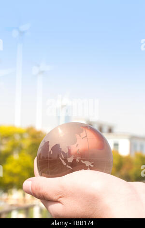 Business collare bianco azienda sfera di cristallo Foto Stock