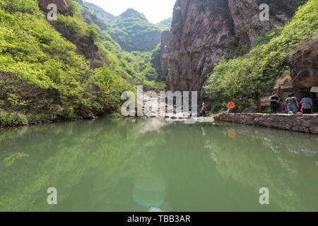 Montagna Fuxi Fuxi Grand Canyon Sanquan Lake Scenic Area, Xinmi City, Zhengzhou City, nella provincia di Henan Foto Stock