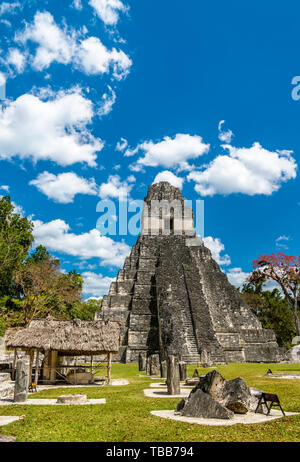 Tempio della grande Jaguar a Tikal in Guatemala Foto Stock