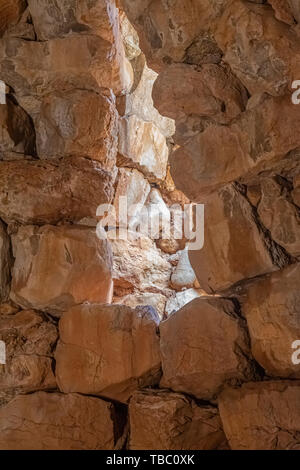 Nuraghe Palmavera, Alghero, Sardegna, Italia. è un sito archeologico situato nel territorio di Alghero, in Sardegna. Costruito durante il bronzo e il Foto Stock