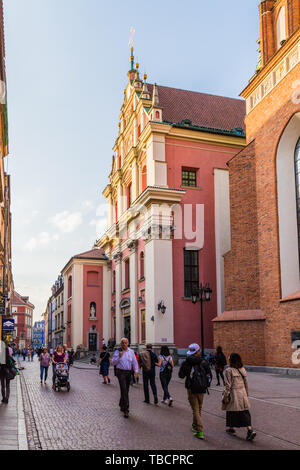 Una tipica vista in Varsavia in Polonia Foto Stock