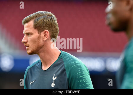 Madrid, Spagna. 31 Maggio, 2019. Jan Vertonghen del Tottenham Hotspur durante il Tottenham Hotspur sessione di allenamento alla vigilia della finale di UEFA Champions League contro il Liverpool FC a Wanda Metropolitano Stadium, Madrid, Spagna il 31 maggio 2019. Foto di Giuseppe mafia. Credit: UK Sports Pics Ltd/Alamy Live News Foto Stock