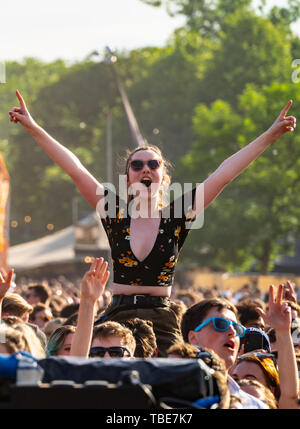 Londra, Regno Unito. Sabato 1 Giugno, 2019. Gli appassionati di musica al 2019 tutti i punti est Festival, foto: Roger Garfield/Alamy Live News Foto Stock