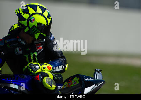 Scarperia e San Piero, Italia. 31 Maggio, 2019. Valentino Rossi durante il venerdì libero prassi nel circuito del Mugello Credito: Lorenzo Di Cola/Pacific Press/Alamy Live News Foto Stock