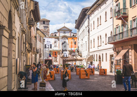 Festival internazionale di economia, via Belenzani, Trento, Trentino Alto Adige, Italia, Europa. Foto Stock