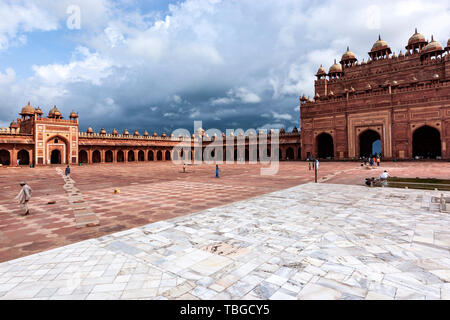 Buland Darwaza e Darwaza Badshahi, Jama Masjid, la moschea Jama, Fatehpur Sikri, Agra distretto di Uttar Pradesh, India. Foto Stock