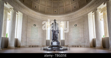 Statua di Thomas Jefferson in Jefferson Memorial a Washington DC, Stati Uniti d'America il 13 maggio 2019 Foto Stock