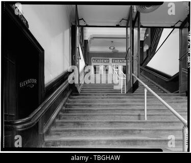 Scala principale a teatro, vista guardando ad est da Via Accademia ingresso edificio, 68114 South Main Street, Fall River, Bristol County, MA Hartwell e Swasey Borden, Nathaniel B Foto Stock