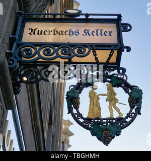 Segno di Auerbachs Keller, Lipsia, Germania Foto Stock