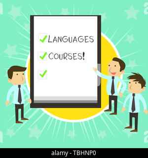Segno di testo Mostra Corsi di lingue. Business photo testo set di classi o di un piano di studio di una lingua straniera la gente di affari di colleghi discutere mi Foto Stock